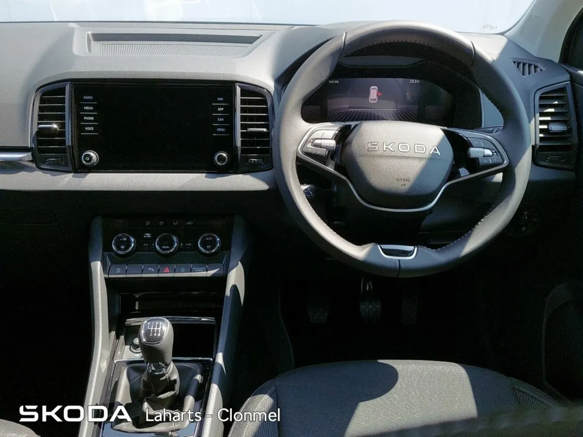 Skoda Karoq SELECTION 2.0TDI 115HP - Image 2