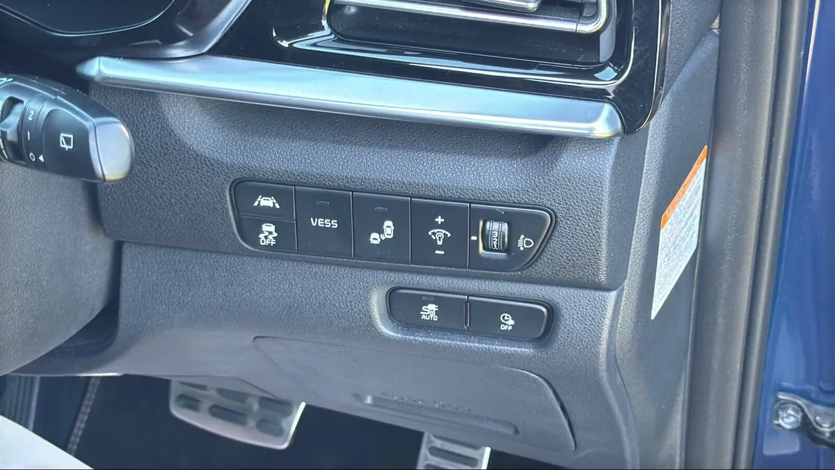 Kia Niro 2021 4+ 64kwh Long Range Model - Image 2