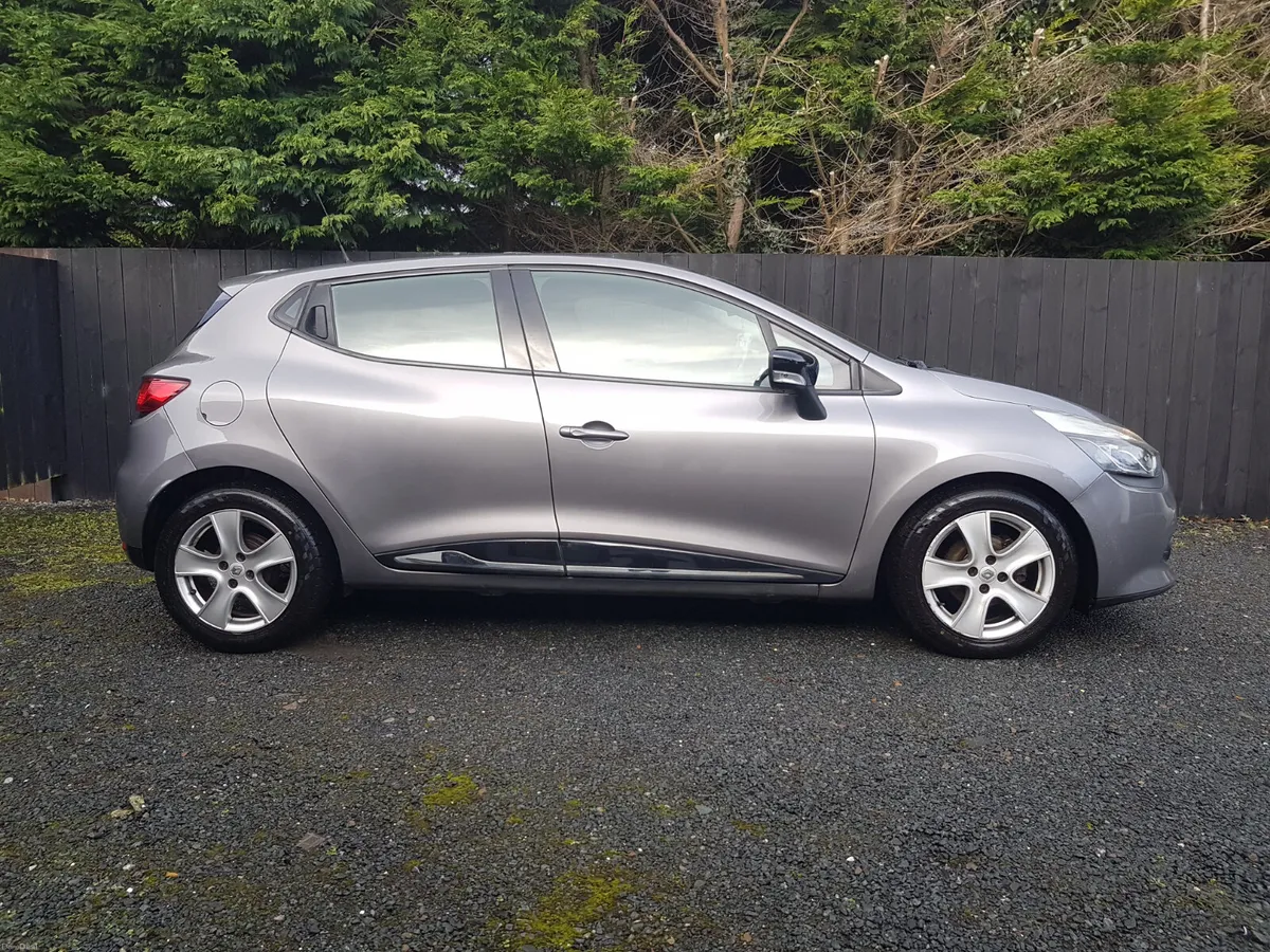 CLIO 1.2cc.. LOW KM .. NCT 05/27.. SAT NAV - Image 4