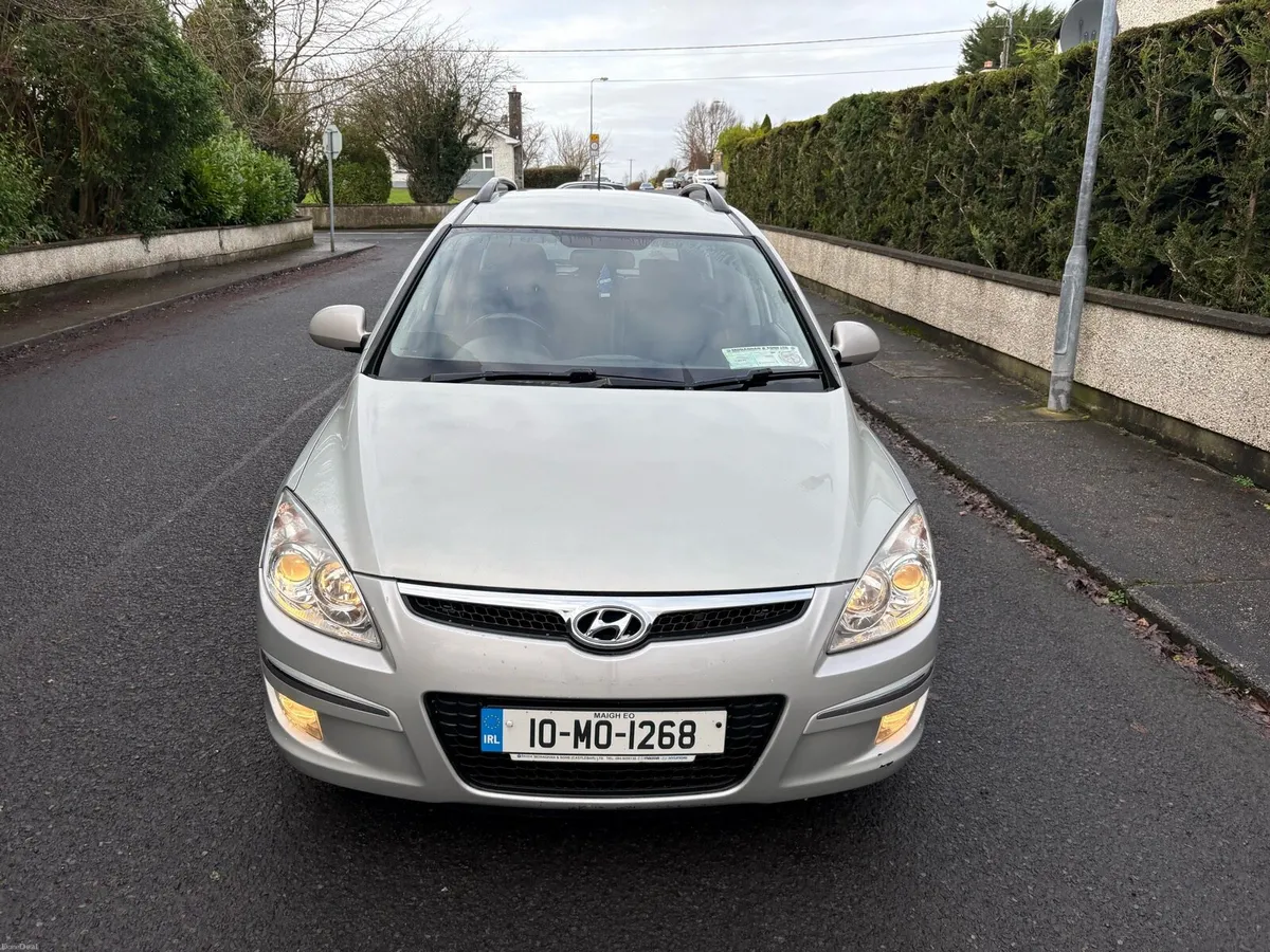 10 Hyundai I30 Estate 1.6 DieseNCT 05/26 TAX 07/26 - Image 2