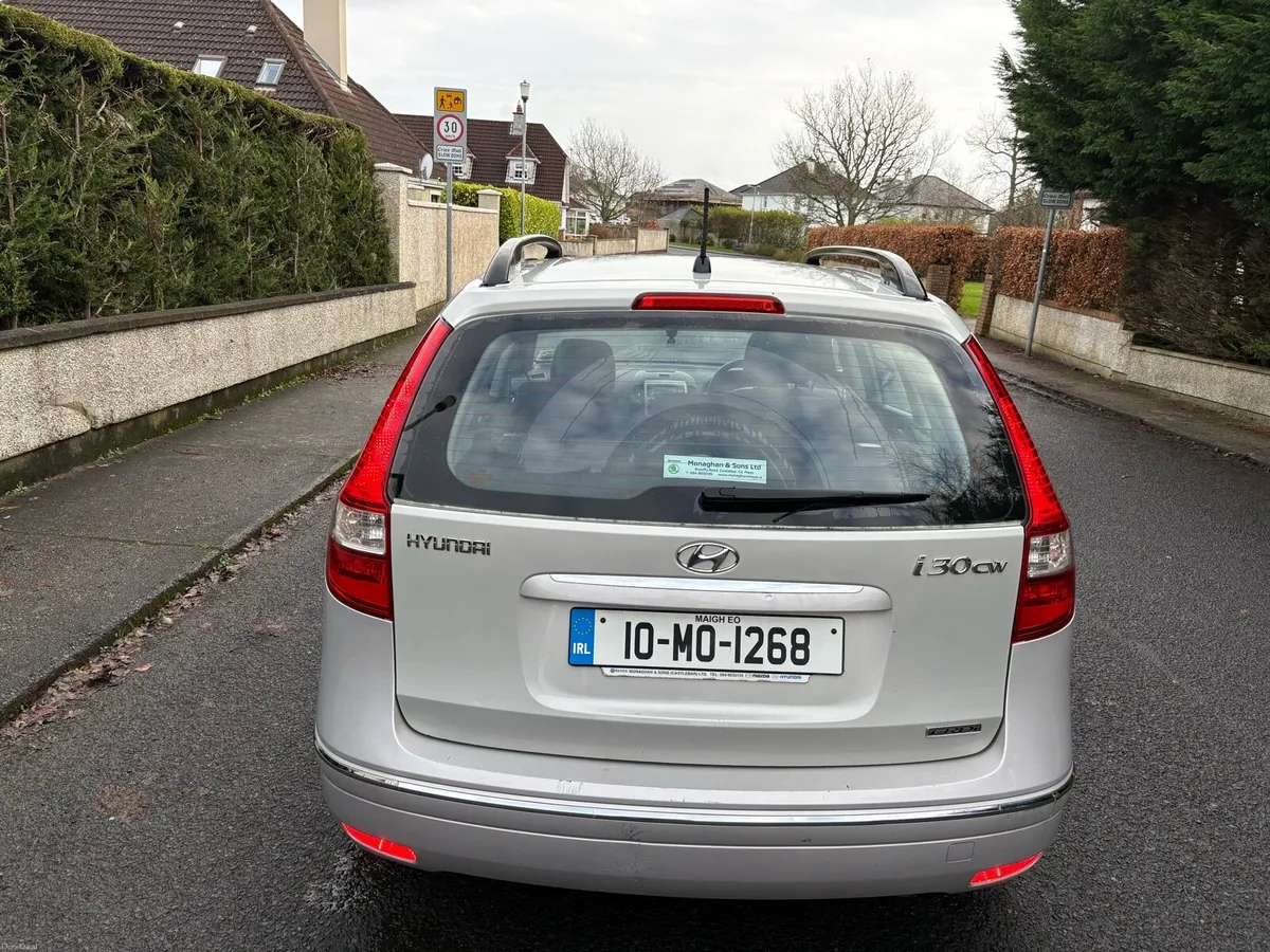 10 Hyundai I30 Estate 1.6 DieseNCT 05/26 TAX 07/26 - Image 3