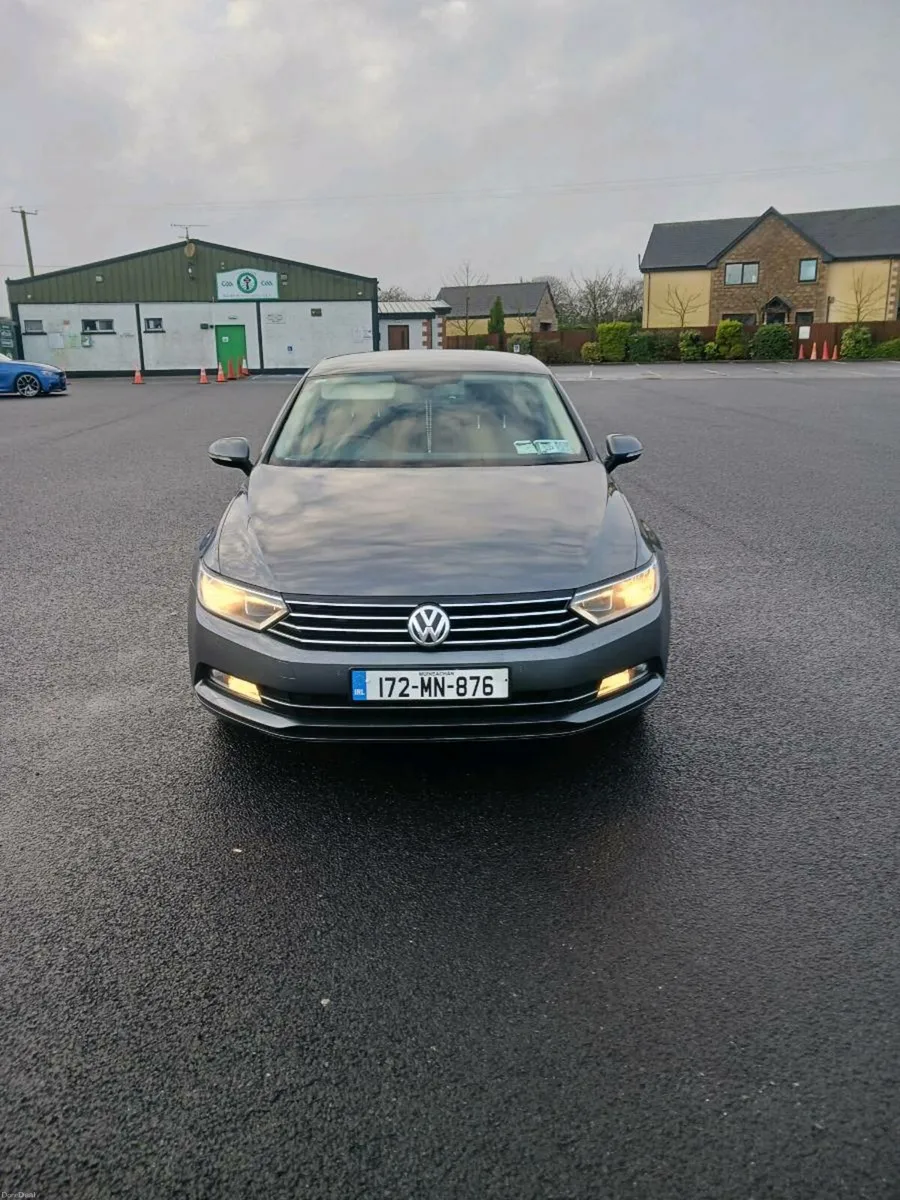 2017 volkswagon passat ... nct 11/2027 - Image 2