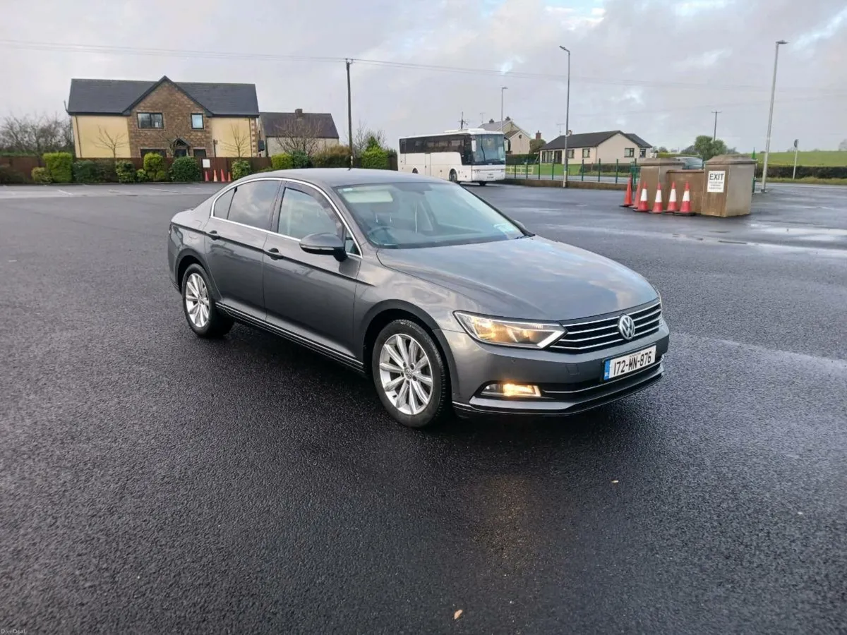 2017 volkswagon passat ... nct 11/2027 - Image 3