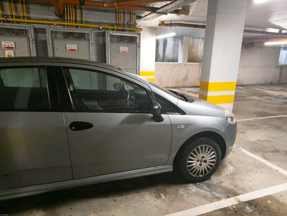 Fiat Punto active 1.2 - Image 2