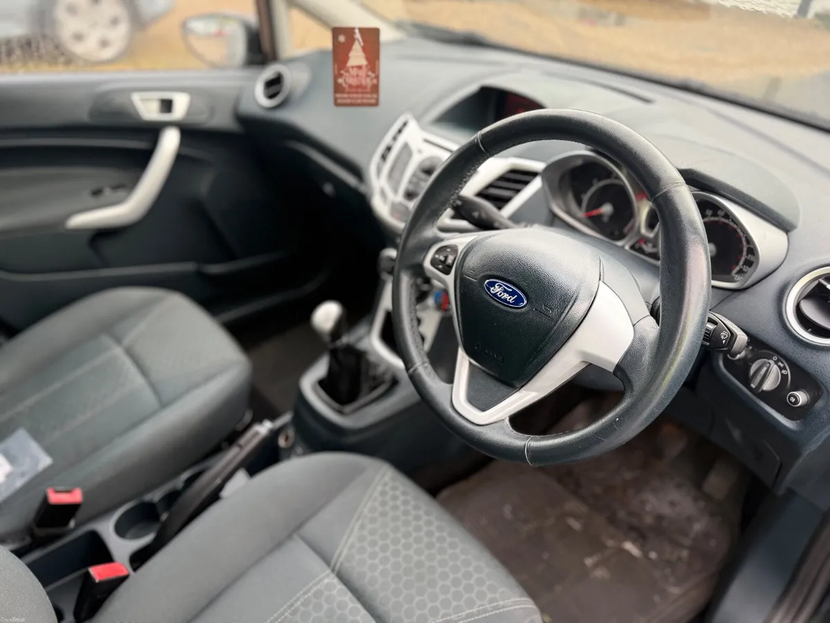 FORD FIESTA 2012 - LOW MILES - CHEAP INSURANCE - Image 4