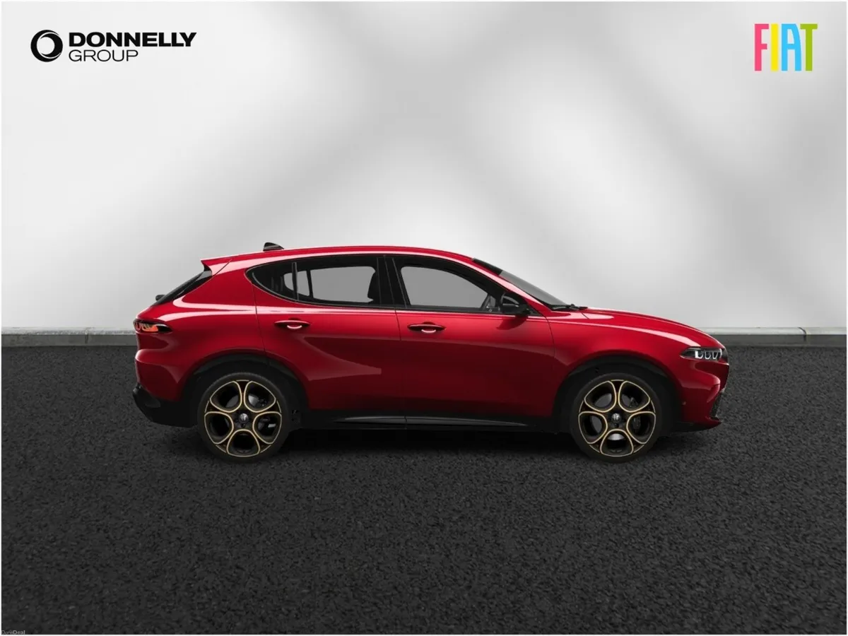Alfa Romeo Tonale Hatchback Special Edition Intens - Image 2