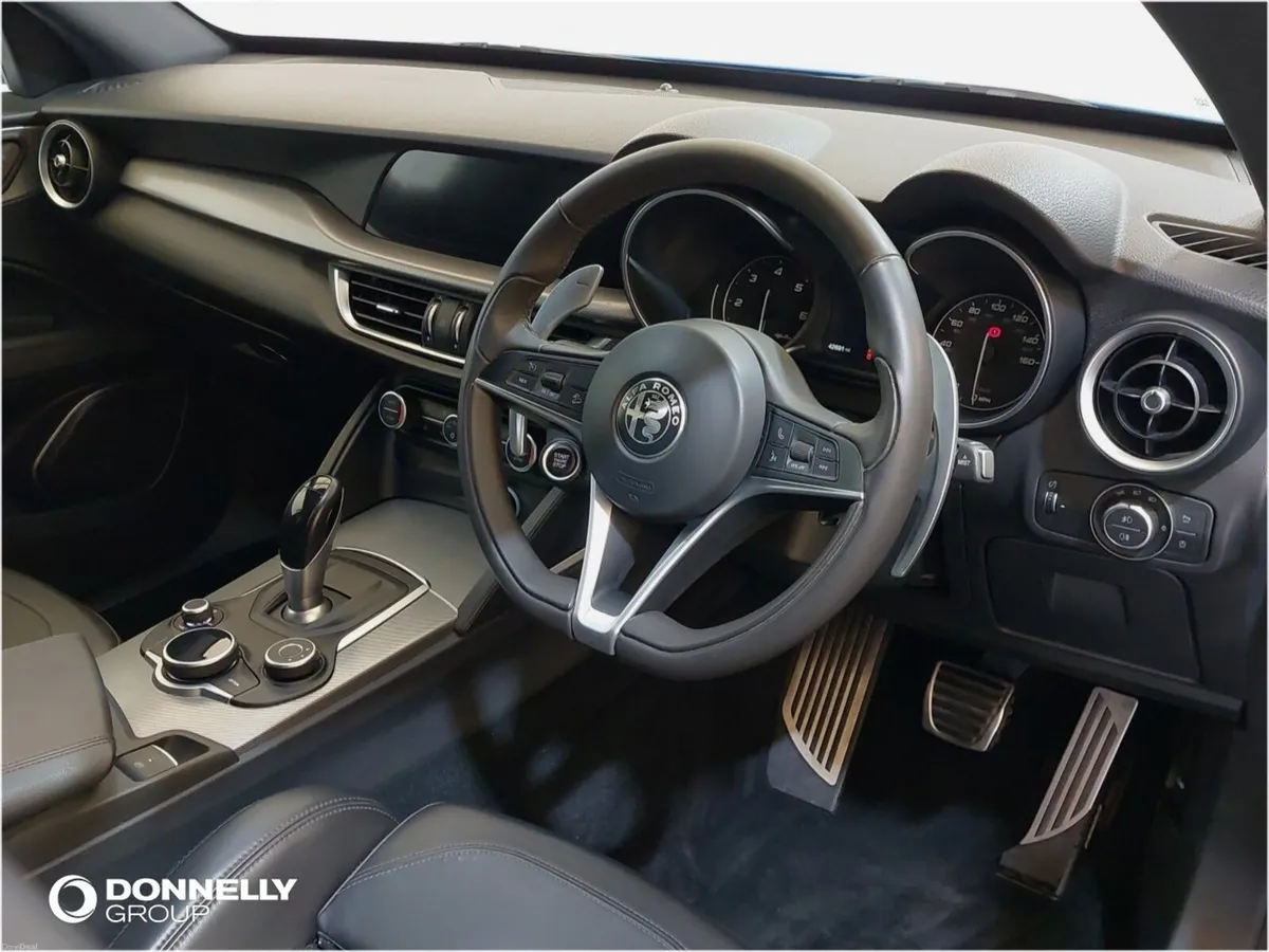 Alfa Romeo Stelvio Estate Special Edition Milano - Image 4