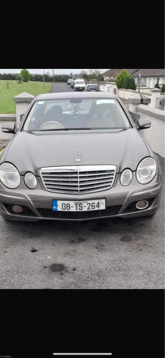 Mercedes E220 - Image 1