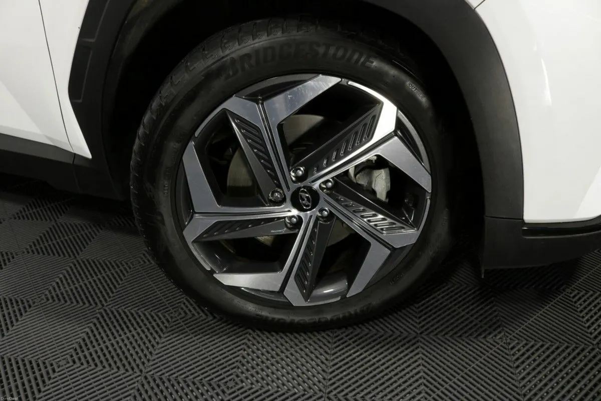 Hyundai Tucson HYBRID ULTIMATE 1.6L PETROL AUTOMAT - Image 4