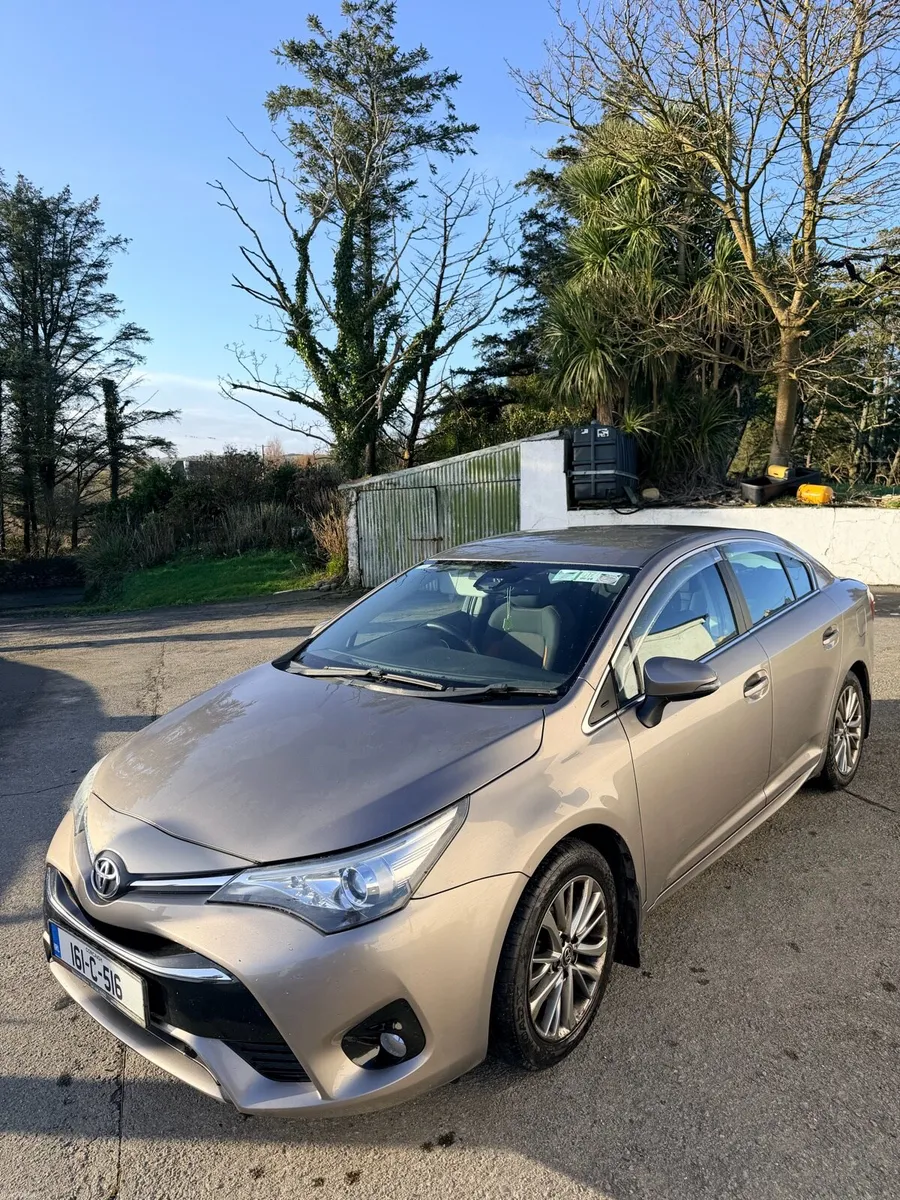 Toyota Avensis Luna 2.0 Diesel 87000klms - Image 1