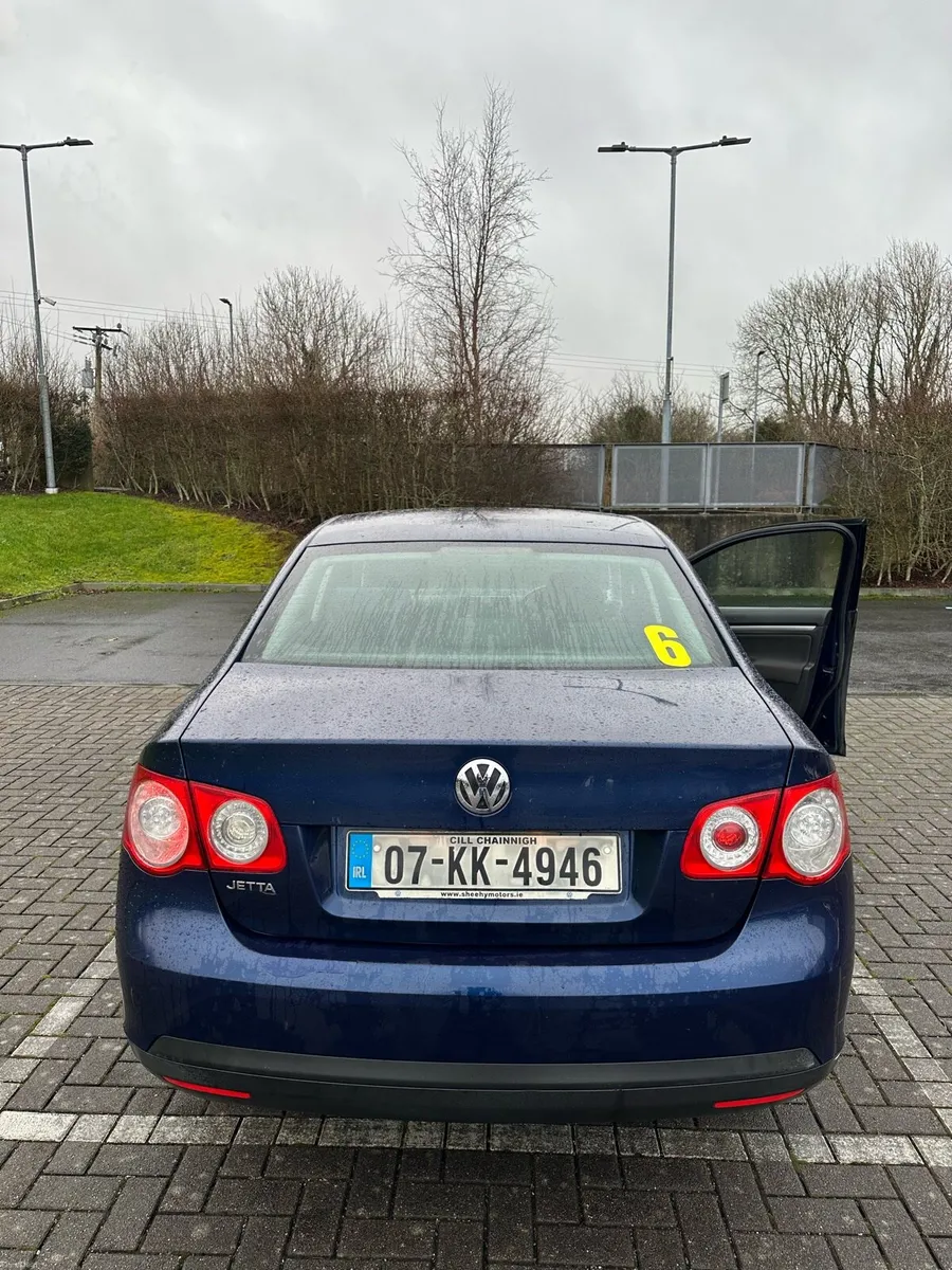 VW JETTA 1.6 PETROL 04/26 - Image 4