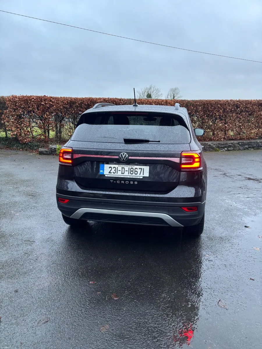 Volkswagen T-Cross 2023 - Image 3