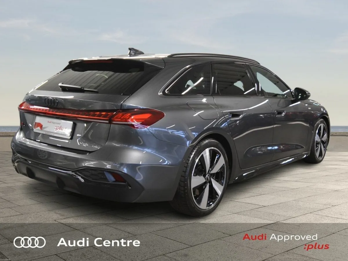 Audi A5 AVANT 40 TDI 204HP S-LINE S-T Price new wa - Image 4