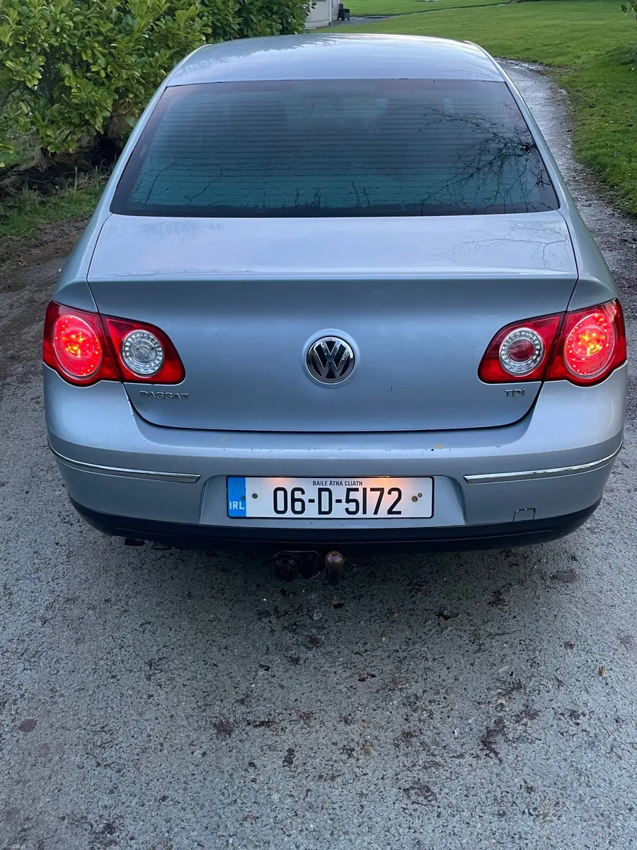 Volkswagen Passat 2006 - Image 3
