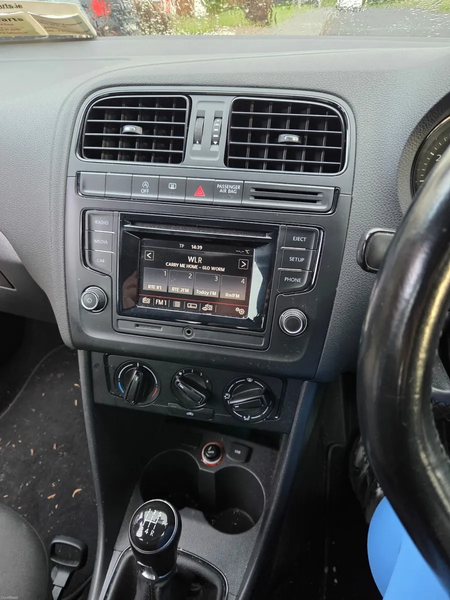 Volkswagen Polo 2015 - Image 3