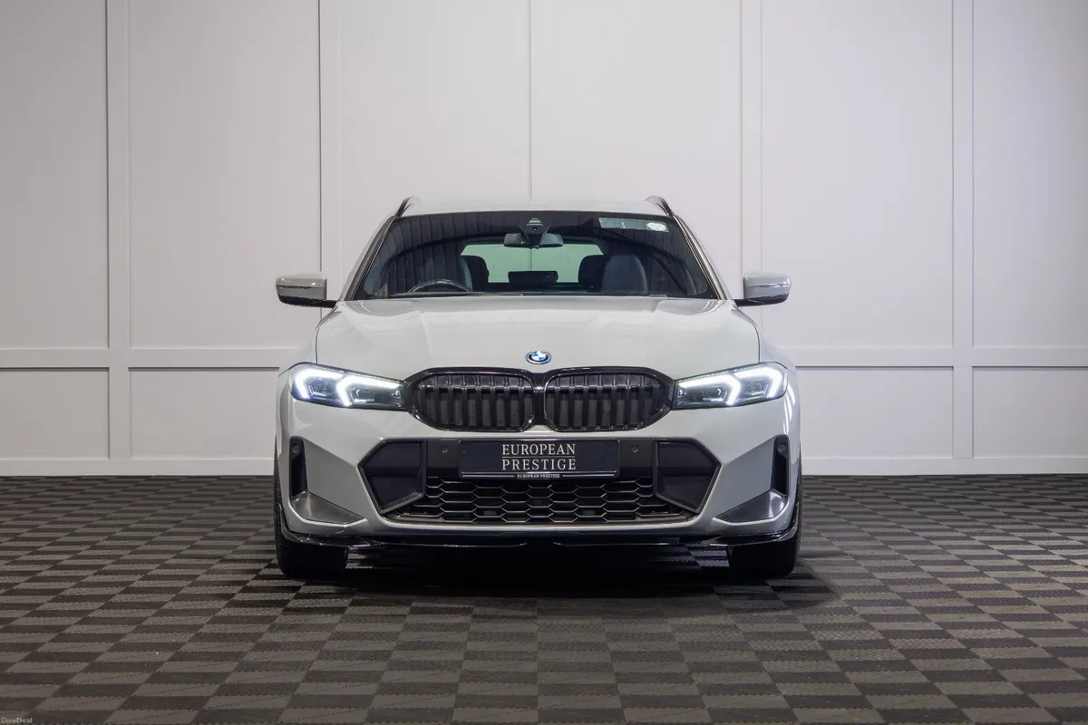 2023 BMW 3-Series X-Drive 330e M-Sport - Image 2