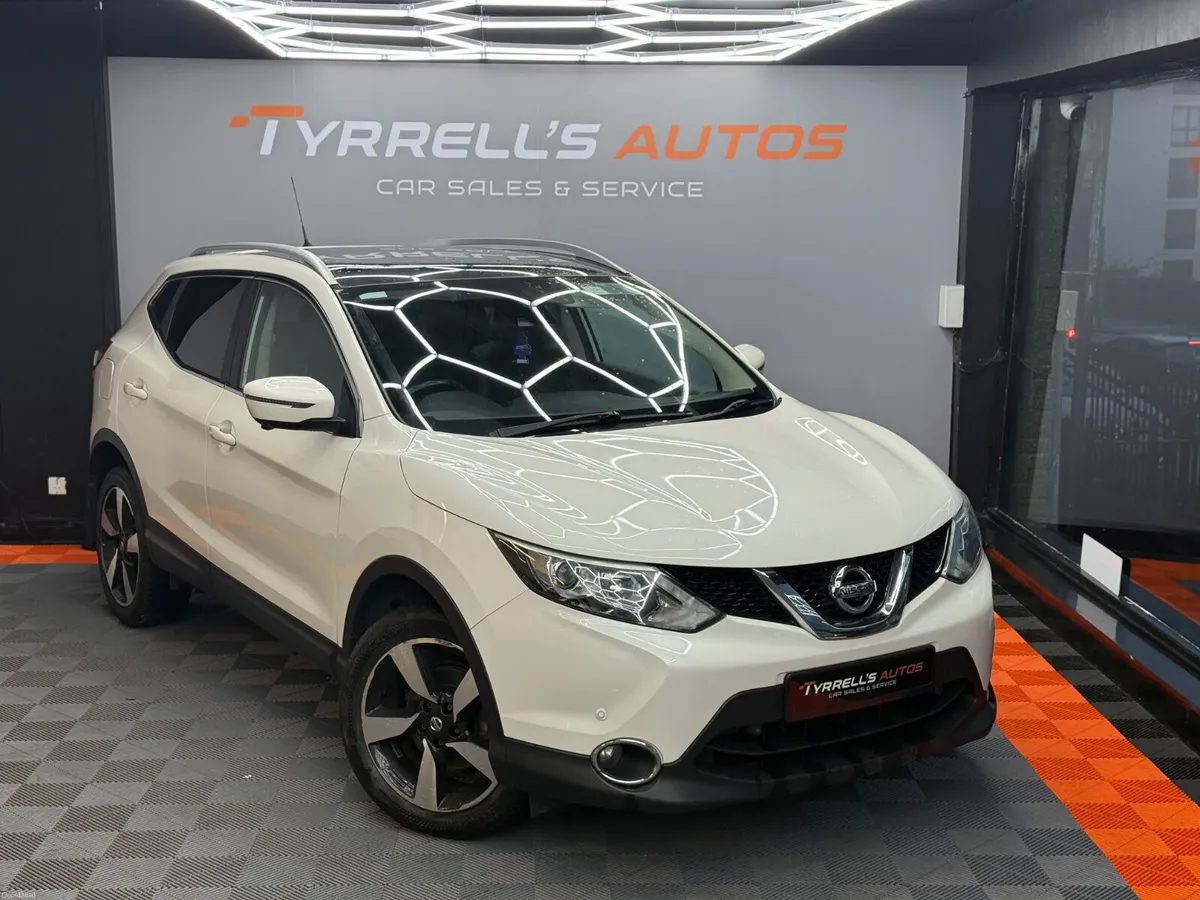 Nissan Qashqai 1.6D SV "PAN ROOF" 2017 - Image 1