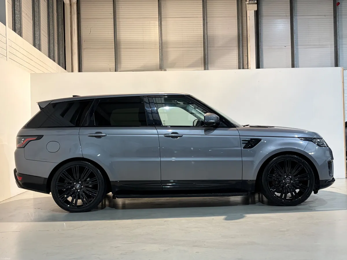 2021 Land Rover Range Rover Sport HSE Dynamic - Image 3