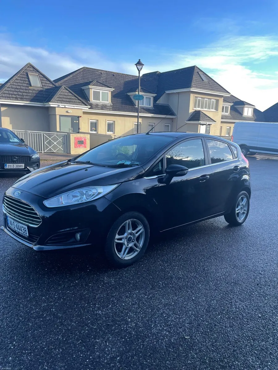 2014 Ford Fiesta New Nct 02/27 Tax 06/26 - Image 3