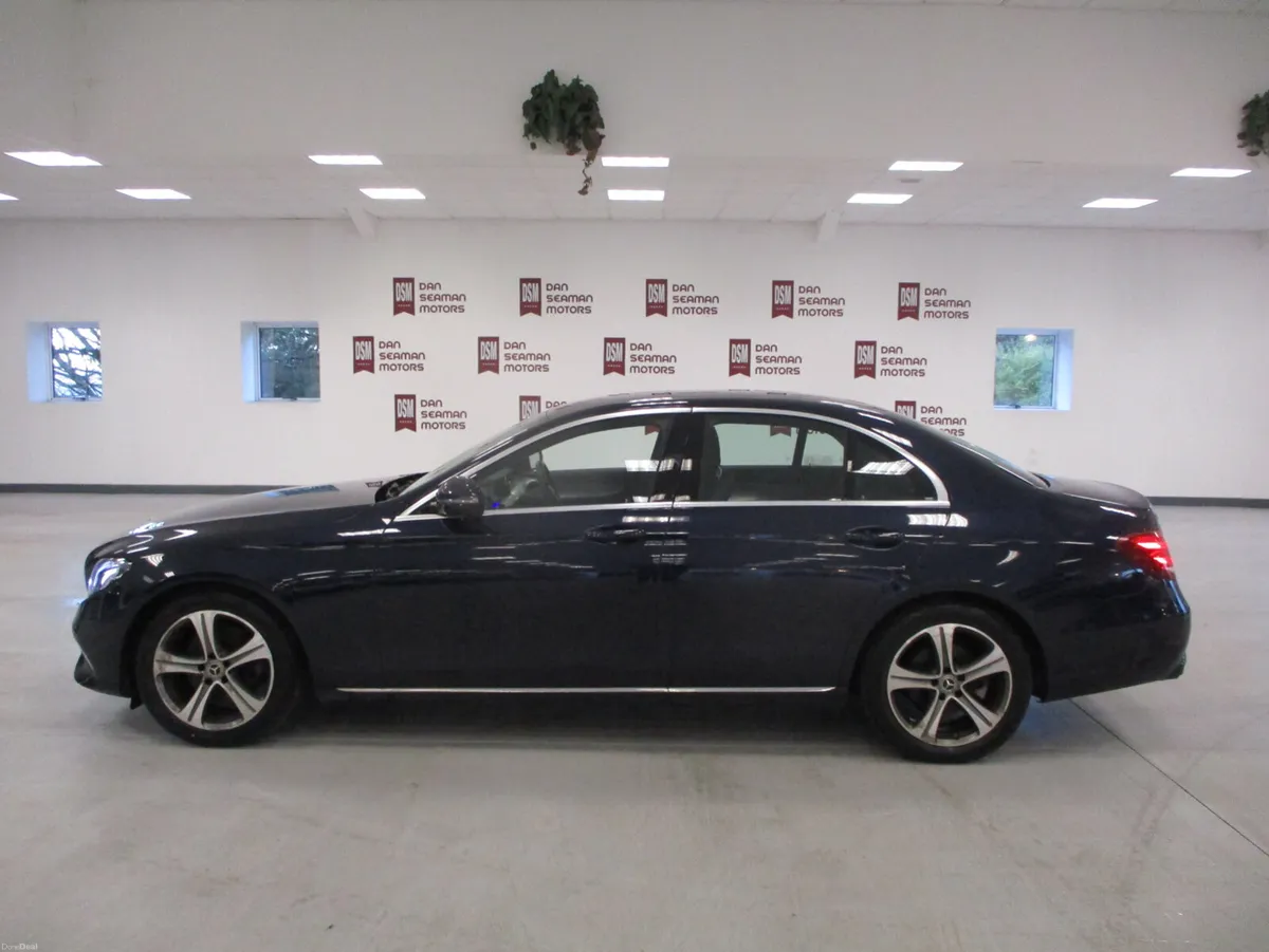 Mercedes-Benz E-Class AVANTGARDE T/DSL 2019 - Image 2