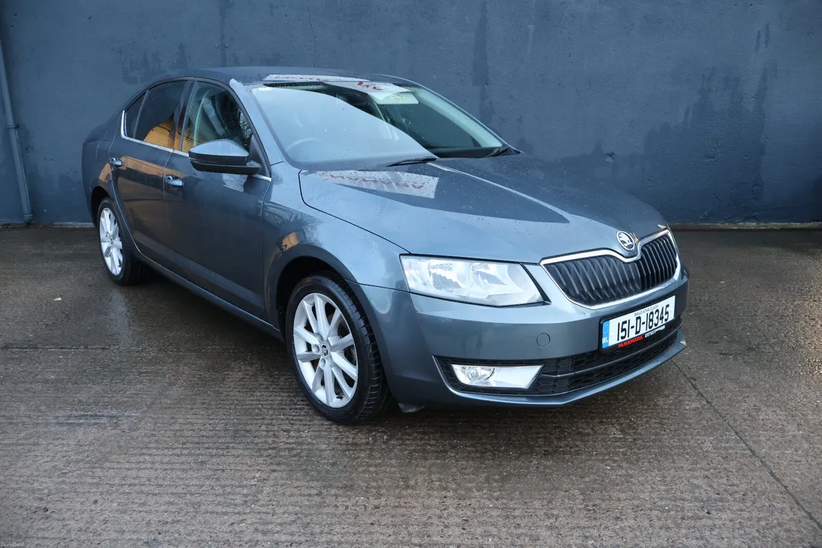Skoda Octavia Elegance 79,000Km 1 Owner From New! - Image 3