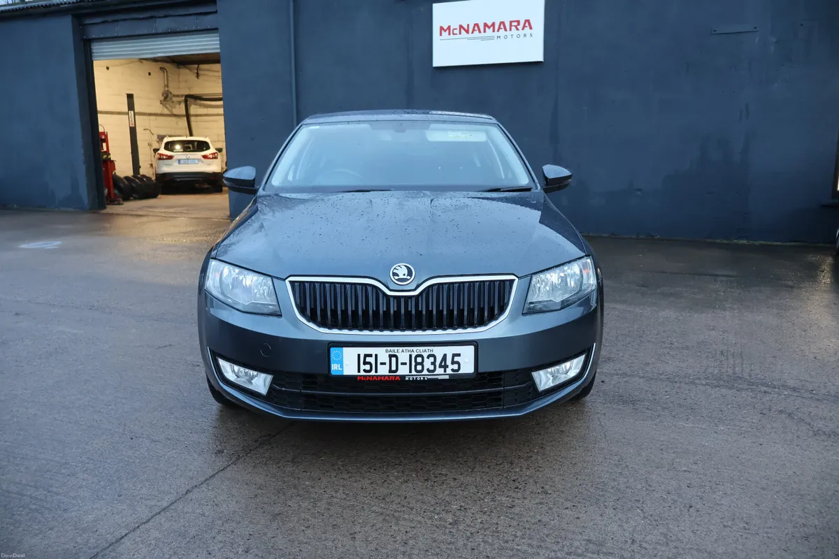 Skoda Octavia Elegance 79,000Km 1 Owner From New! - Image 4