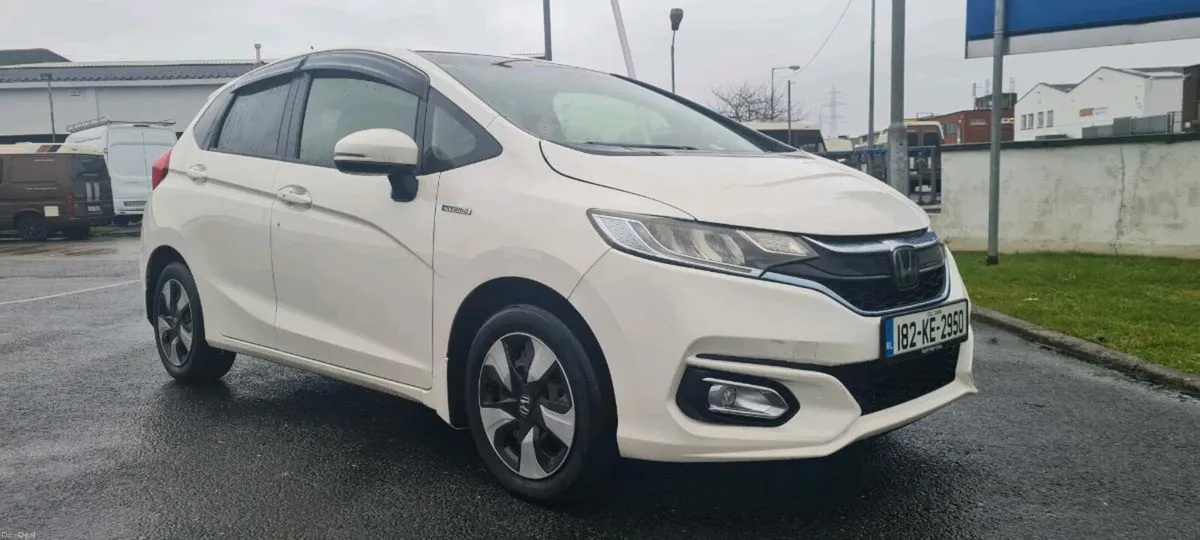 Honda Fit hybrid automatic - Image 2