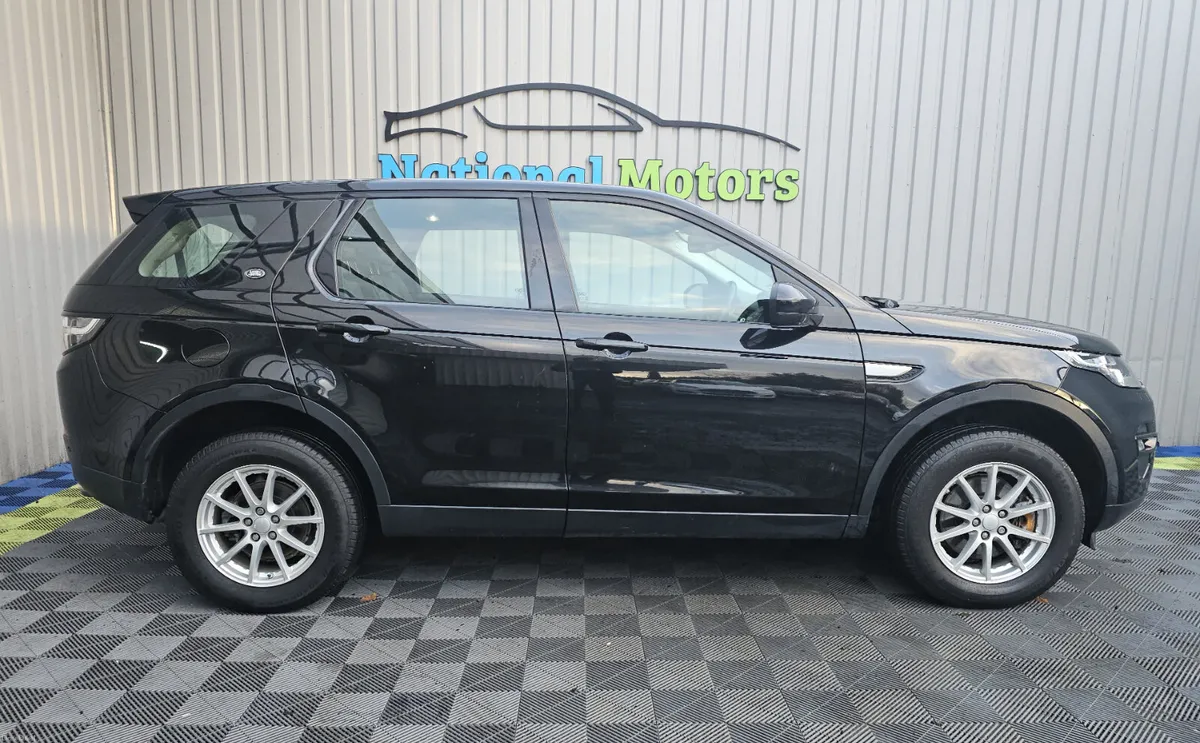 2017 Discovery Sport 2.0 TD4 SPORT - Image 3