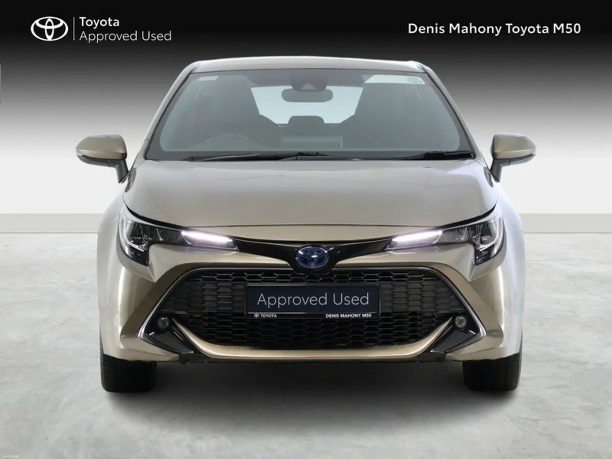 Toyota Corolla Luna Hatchback Hybrid - Image 5