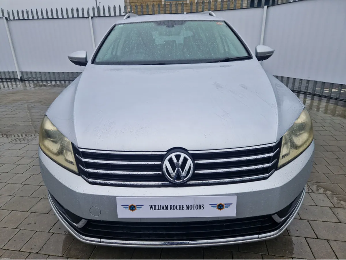 Volkswagen Passat 1.4 PETROL AUTO - Image 2