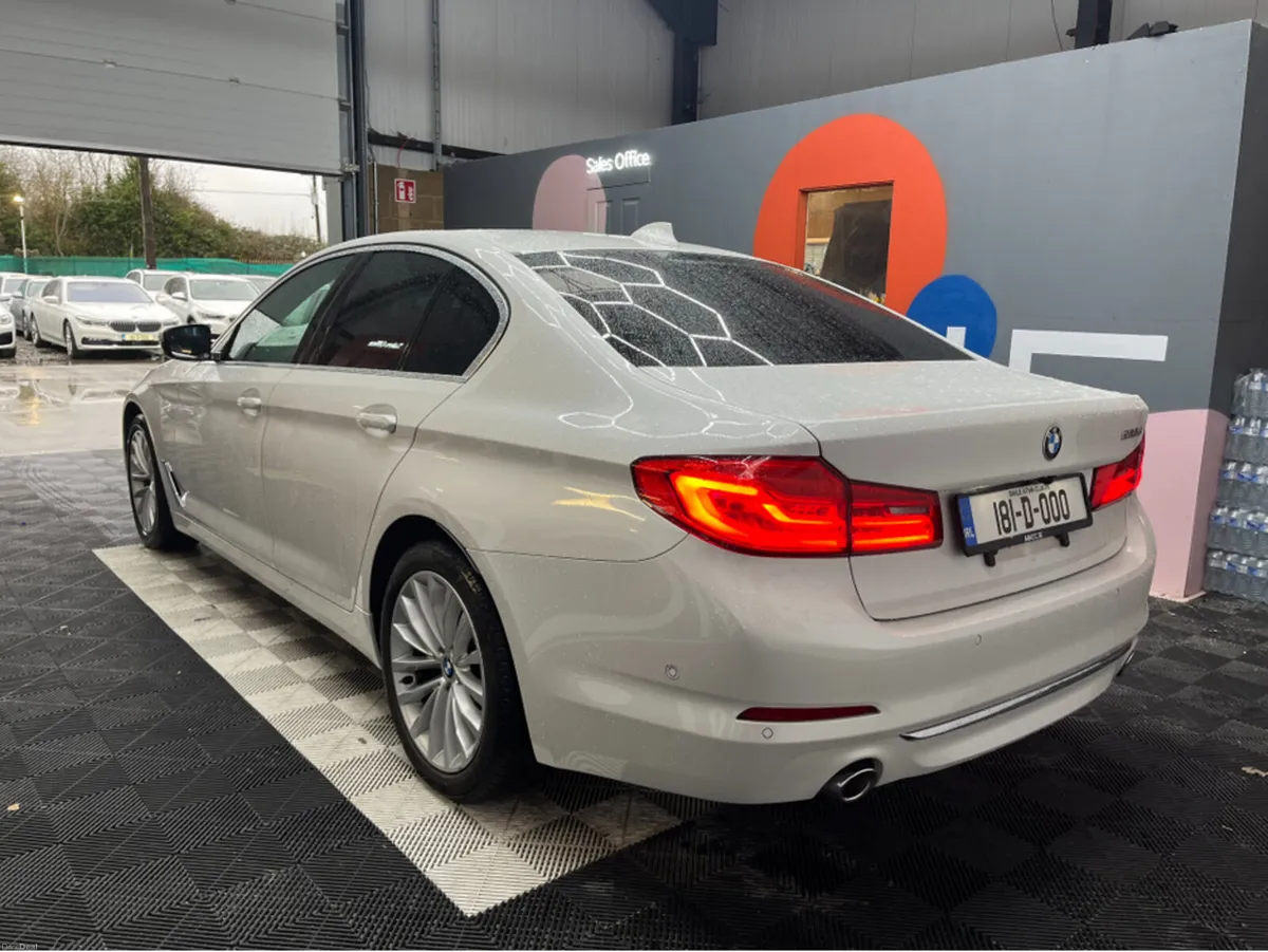 BMW 5-Series 2018 BMW 523D LUXURY 2.0 AUTOMATIC / - Image 4