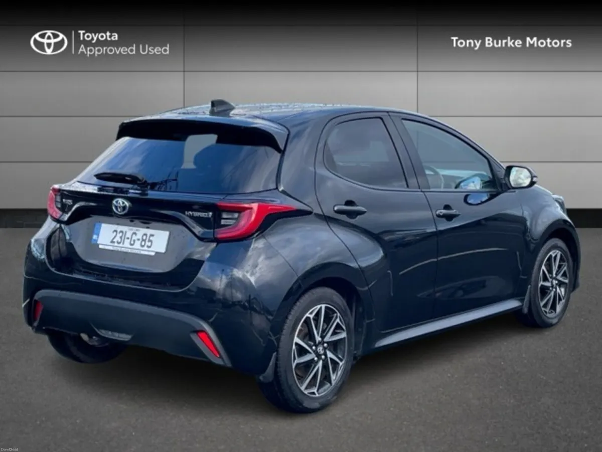 Toyota Yaris Hybrid - New Generation - LunaSport E - Image 2