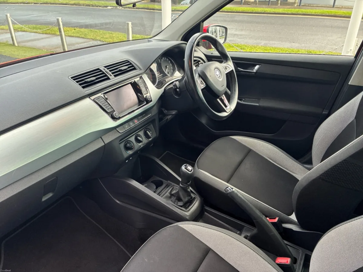 Skoda Fabia AMBITION 1.0 MPI 60HP 4DR - Image 3