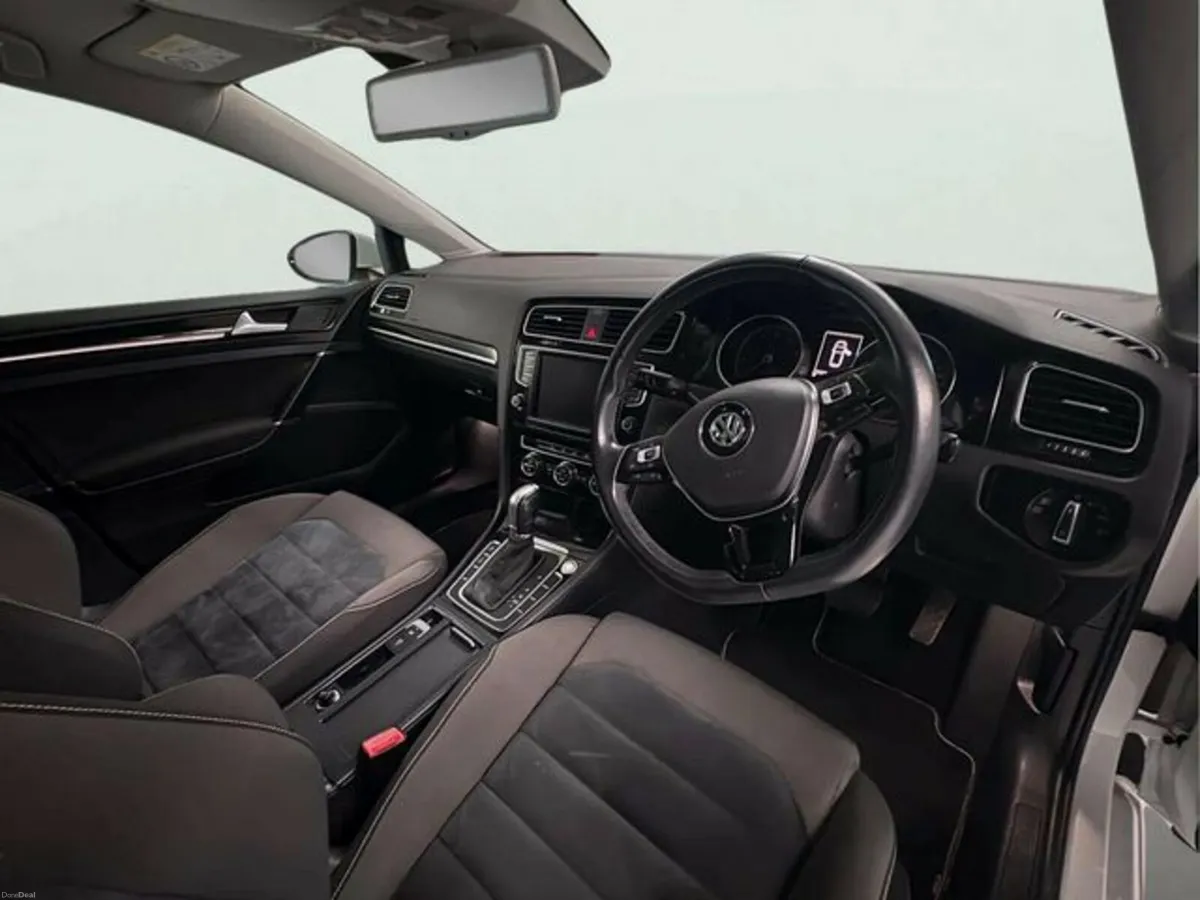 Volkswagen Golf 1.4 TSI HIGH LINE Automatic, Rever - Image 2