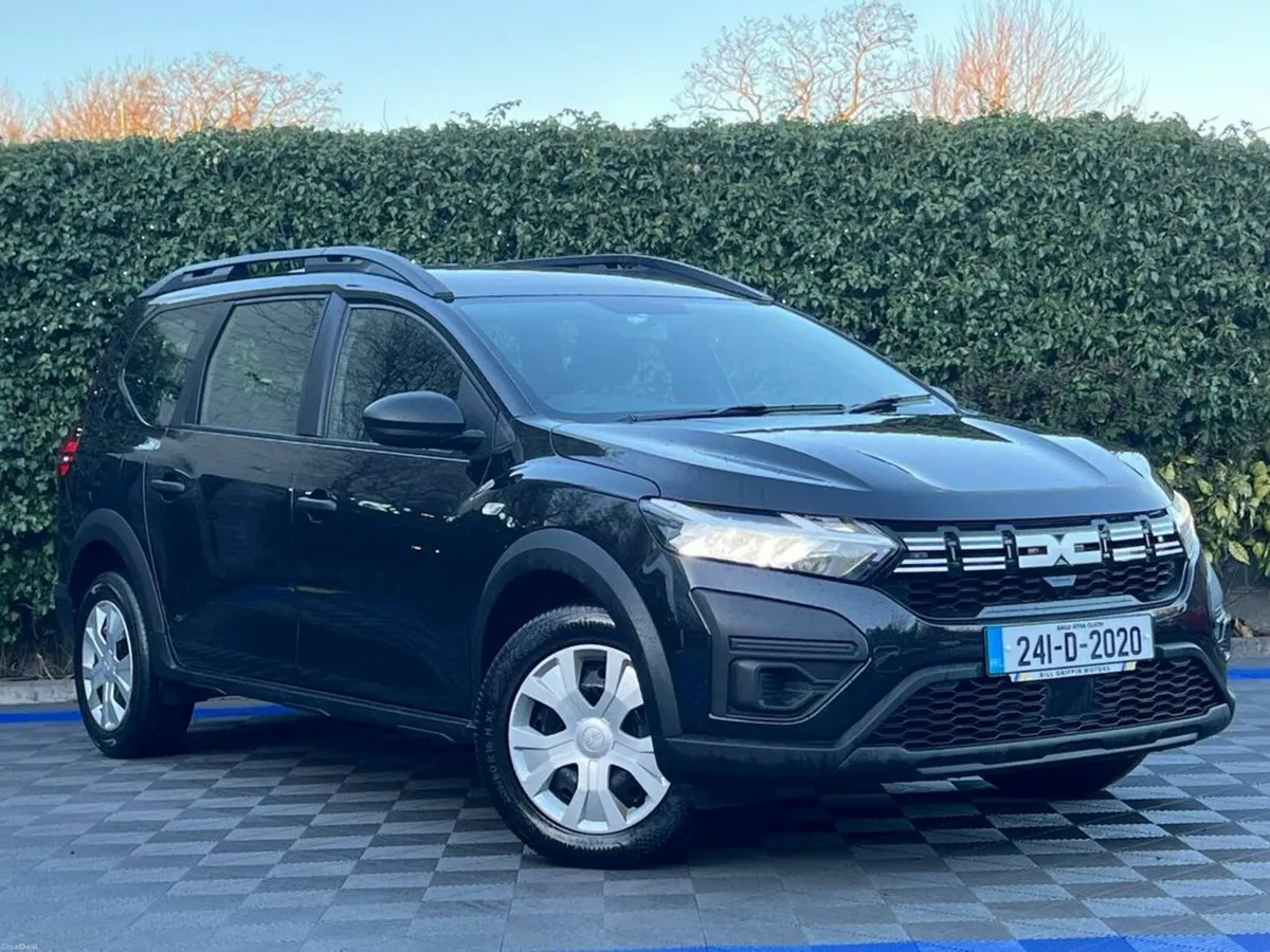 Dacia Jogger ESSENTIAL 7-SEATER 1.0 TCE // PARKING - Image 1
