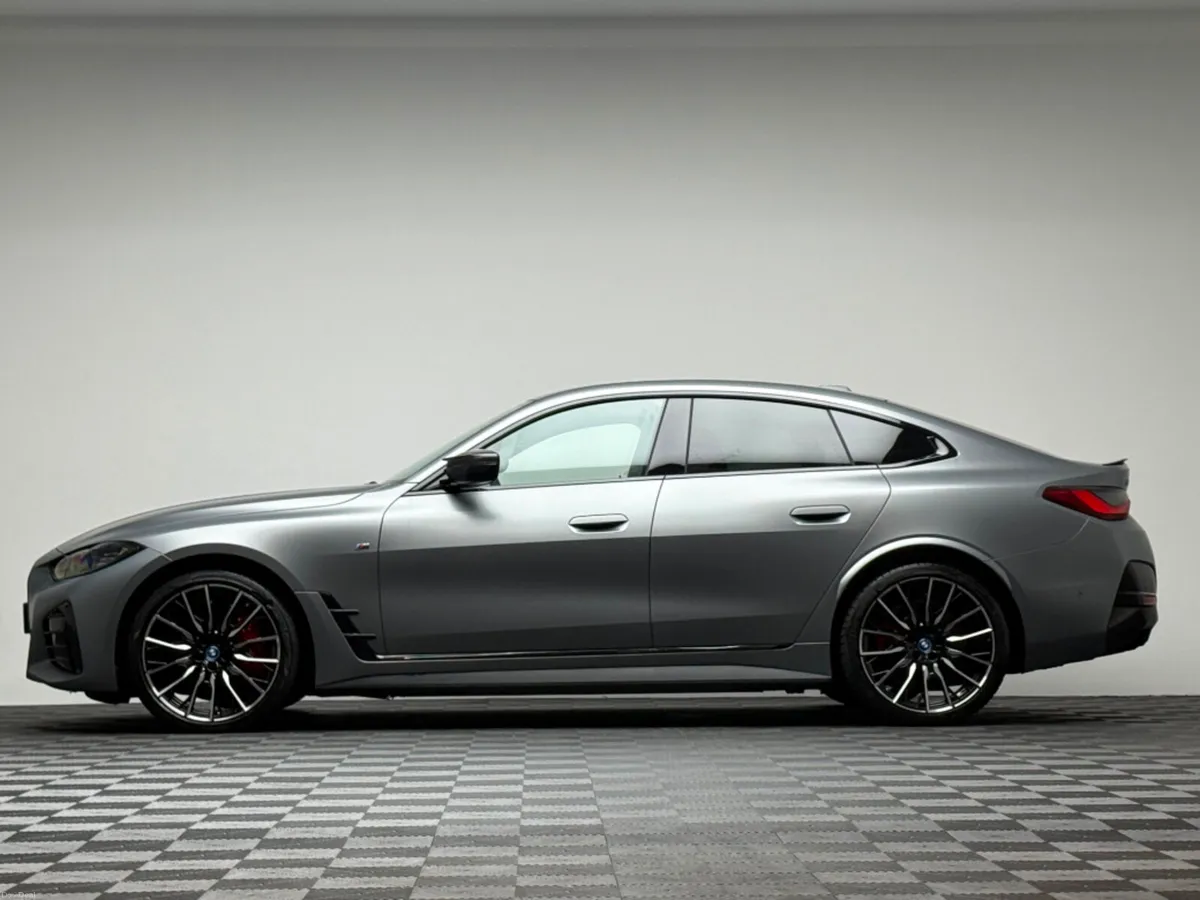 BMW i4 M50 544HP *CARBON PACKAGE* - Image 4