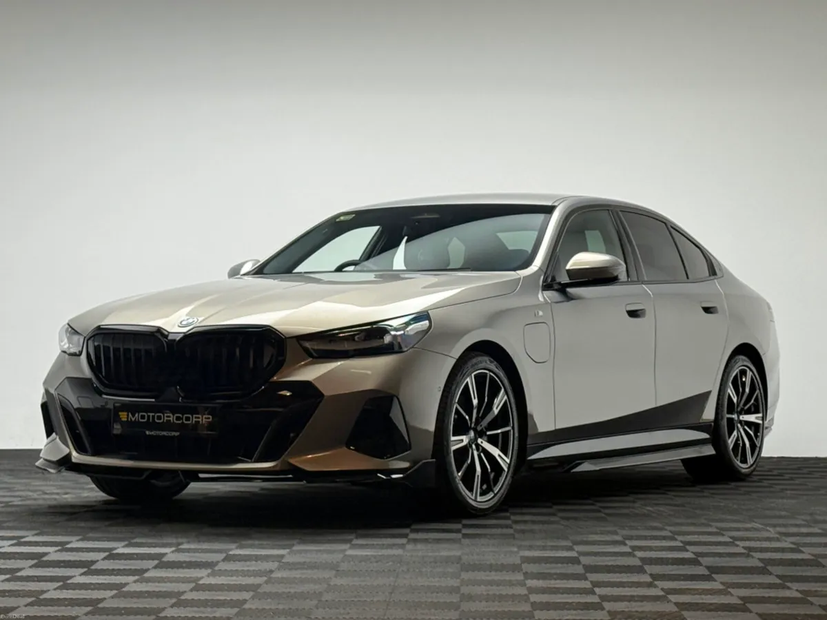 BMW 5-Series 530E M SPORT - Image 3