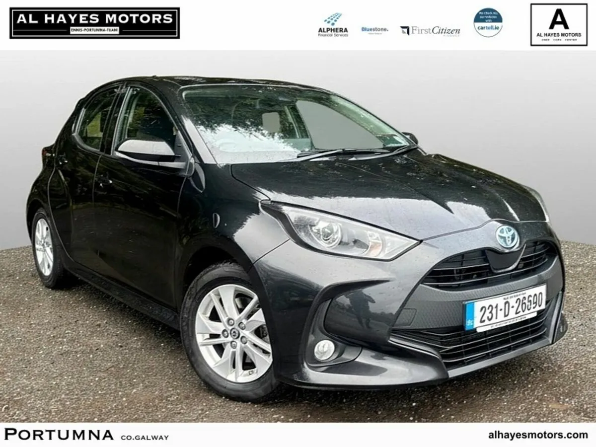 Toyota Yaris AUTOMATIC 1.5 Hybrid  Luna - Image 1