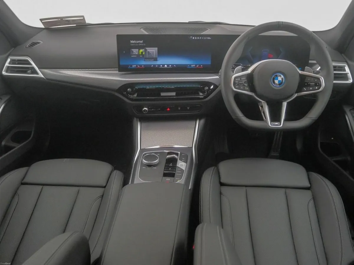 BMW 3-Series 330e M Sport Saloon - Image 4