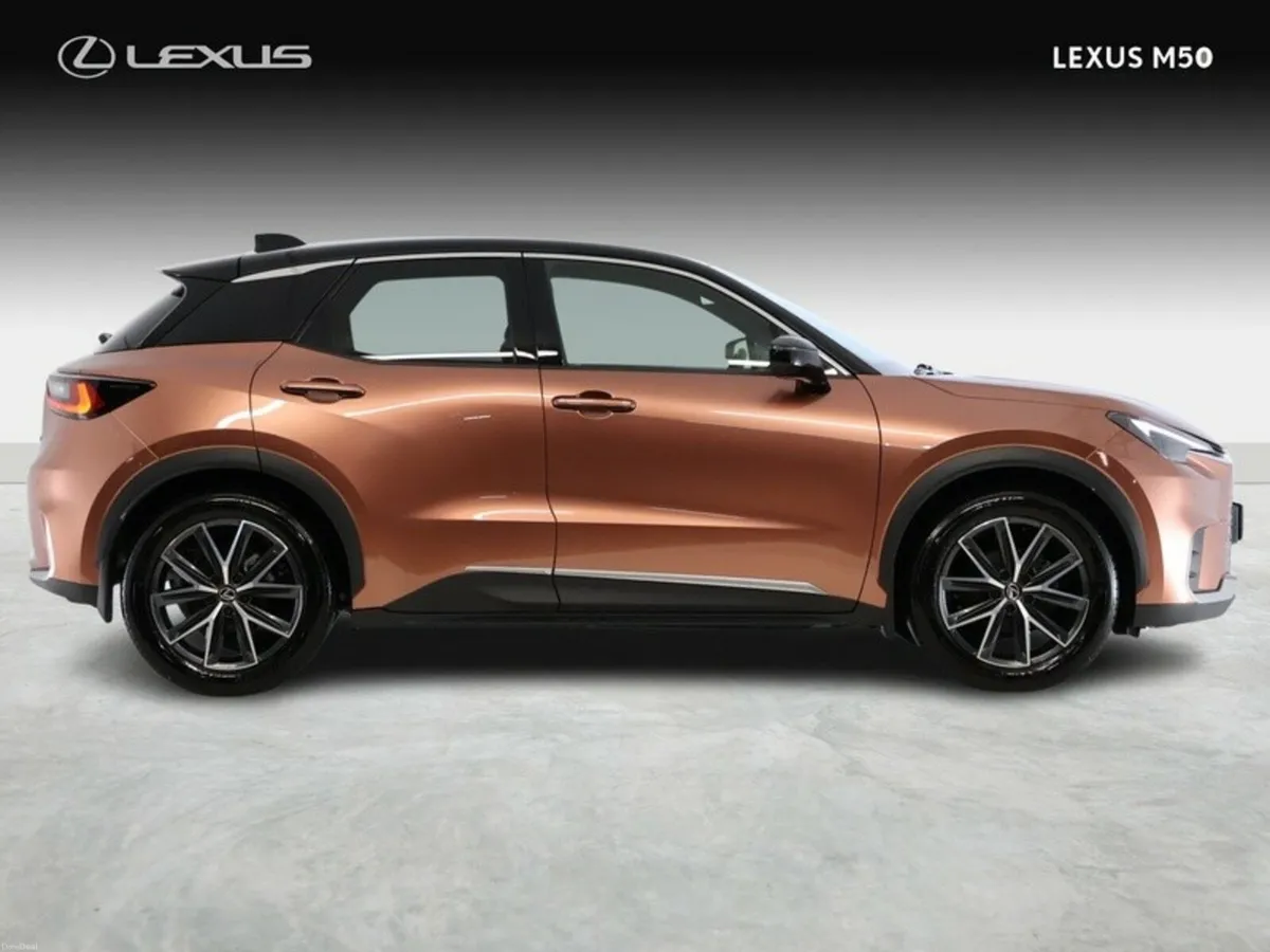 Lexus LBX Emotion - Image 3