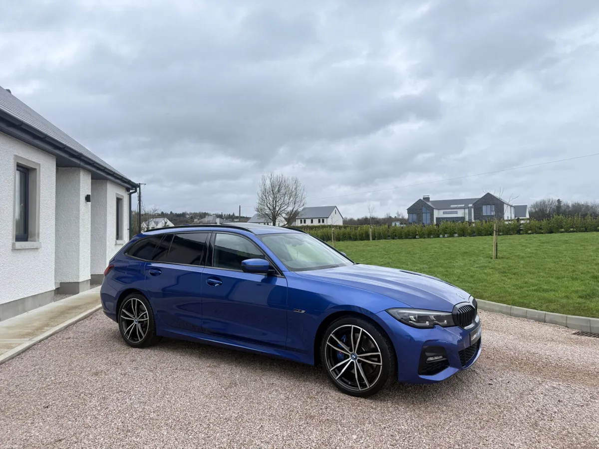 212 BMW 330E M - SPORT MASSIVE SPEC - Image 2