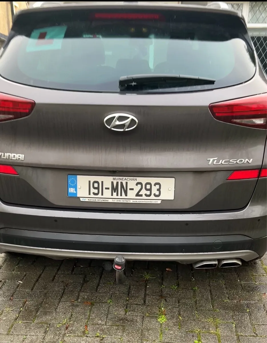 2019 Hyundai Tuscon executive plus Grey - Image 4