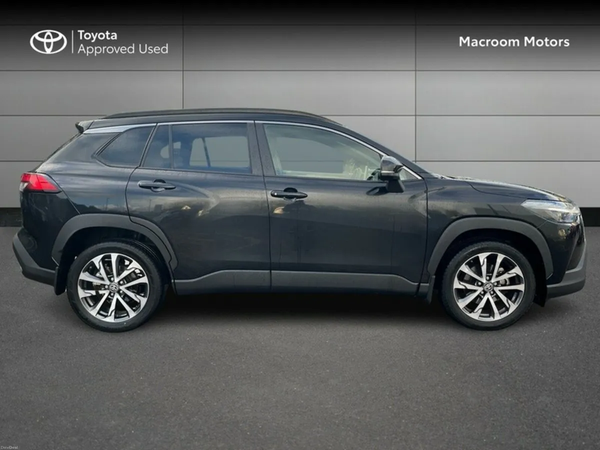 Toyota Corolla Cross FRESH SELECTION OF TRADE-INS - Image 3