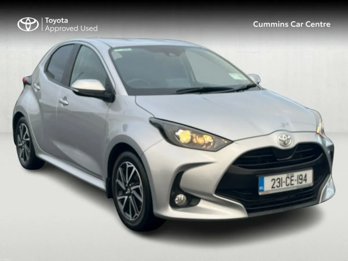 Toyota Yaris 1.0 LUNA SPORT 4DR - Image 1