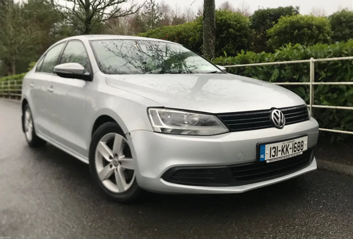 Volkswagen Jetta 1.6 Tdi Comfort Line - Image 1