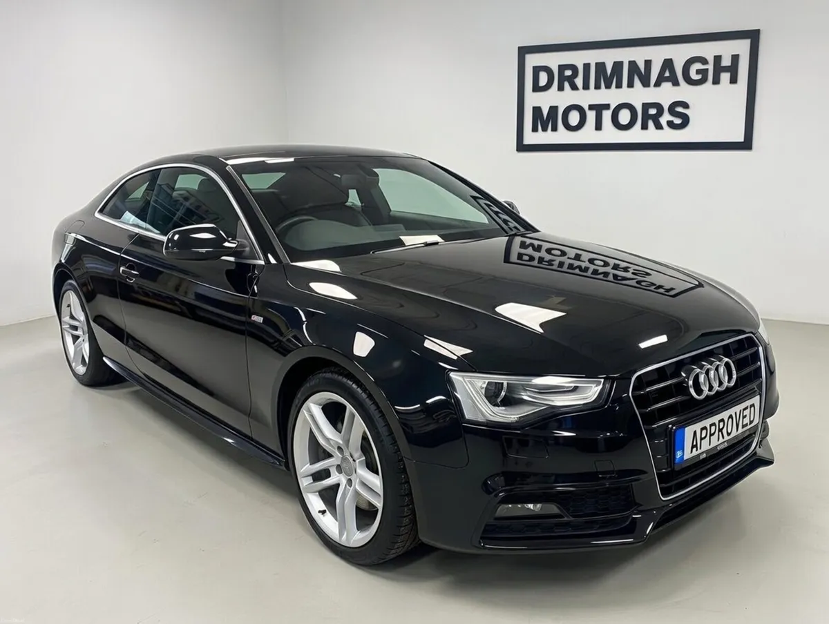 Audi A5 2.0 S line black edition - Image 1