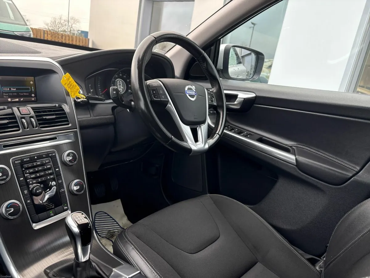 Volvo XC60 D4 (181hp) FWD SE - Image 3