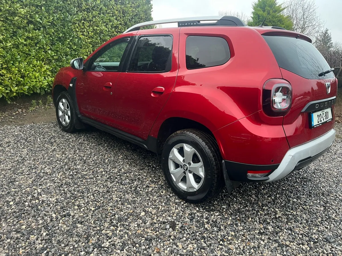 21 Dacia Duster 4WD 1.5 Diesel - Image 2