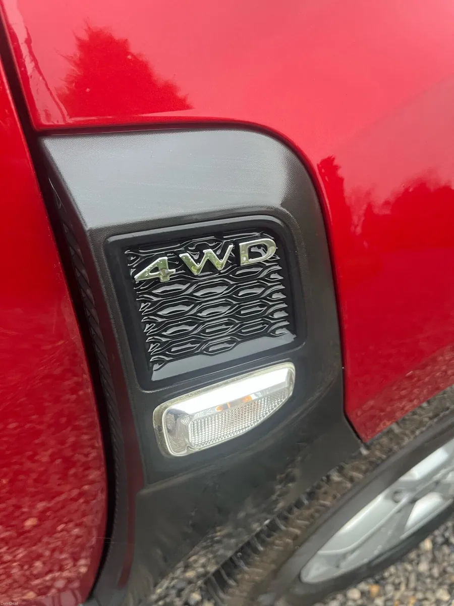 21 Dacia Duster 4WD 1.5 Diesel - Image 4