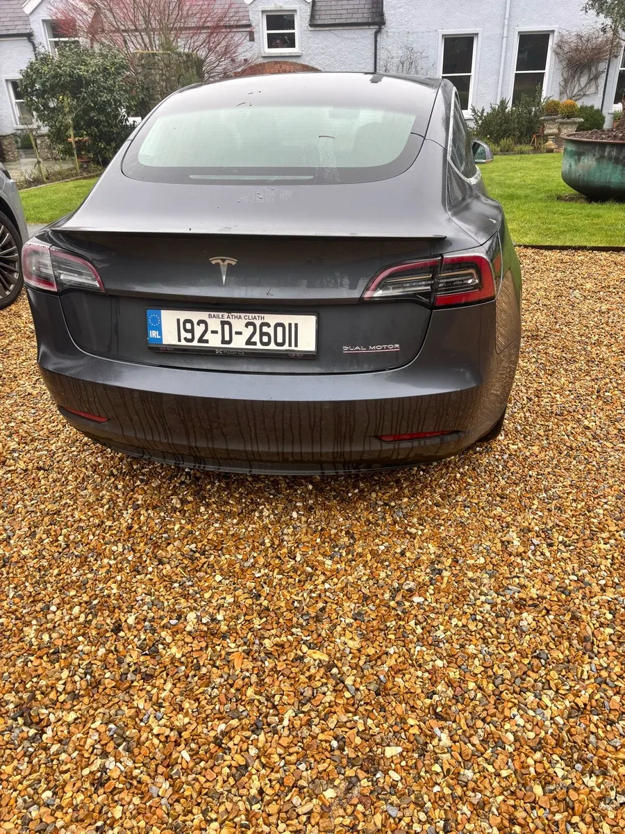 Tesla - Image 2